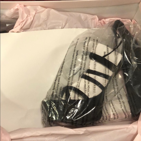 Justfab black pumps - Picture 4 of 5